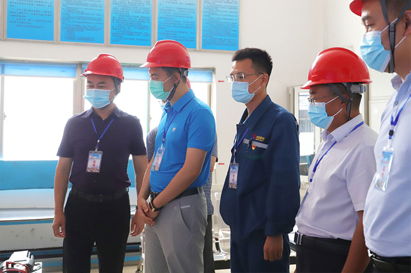 15957315003451415rHq.jpg 01.jpg