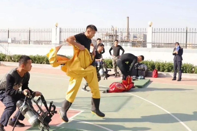 1605511450757892ofLX.jpg 640-2.jpg